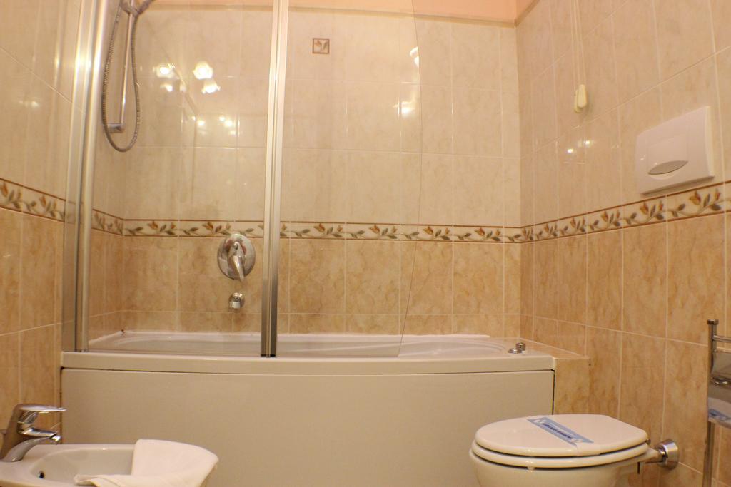 Certosa Hotel Мілан Екстер'єр фото